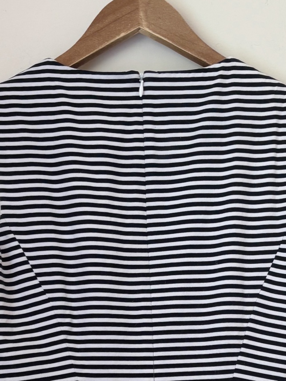 Kate Spade Striped Fit & Flare Dress Sz 2 Classic Preppy - Picture 6 of 8